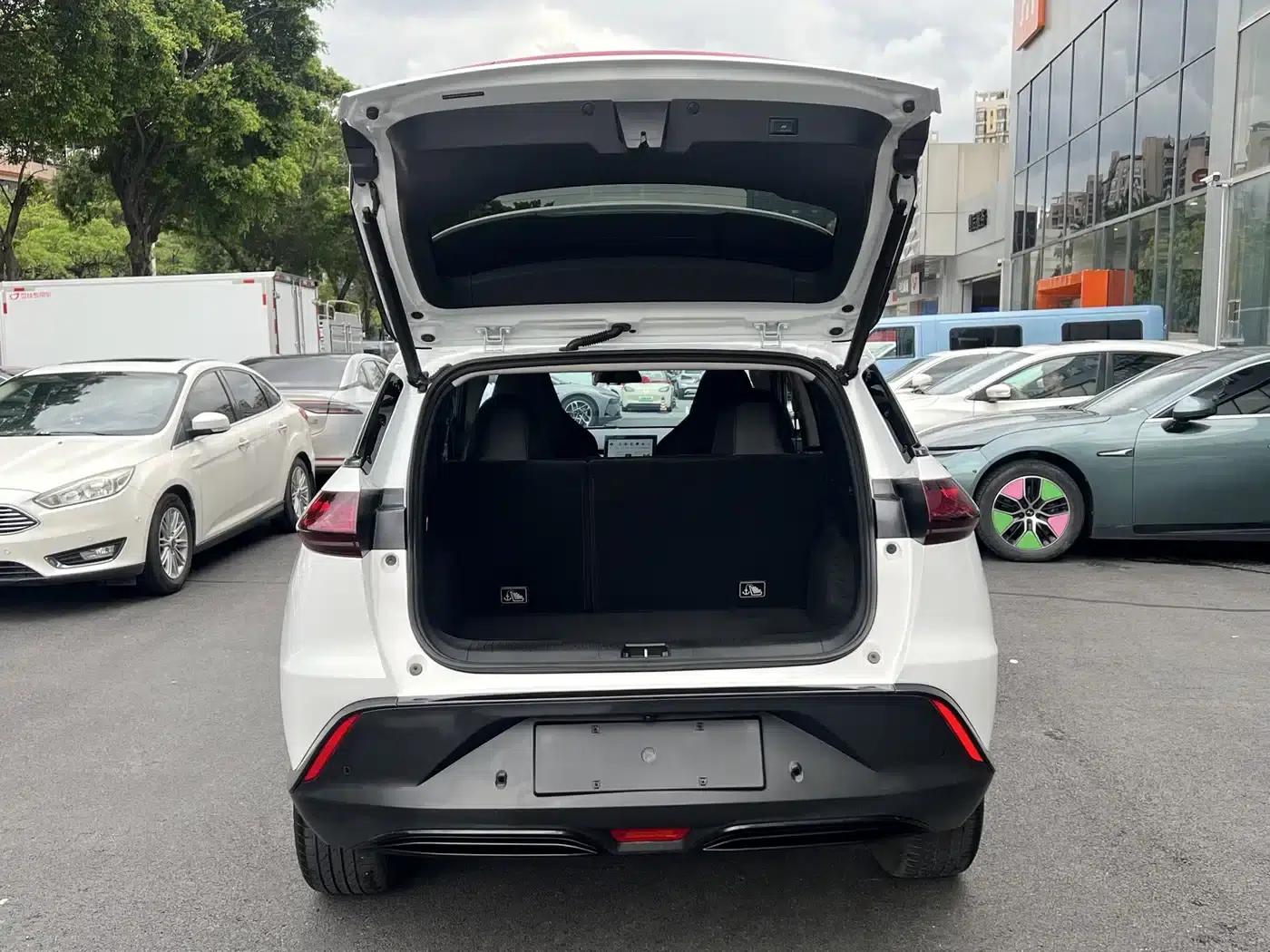 XPeng G3 2020 520 Smart Edition — миниатюра 15
