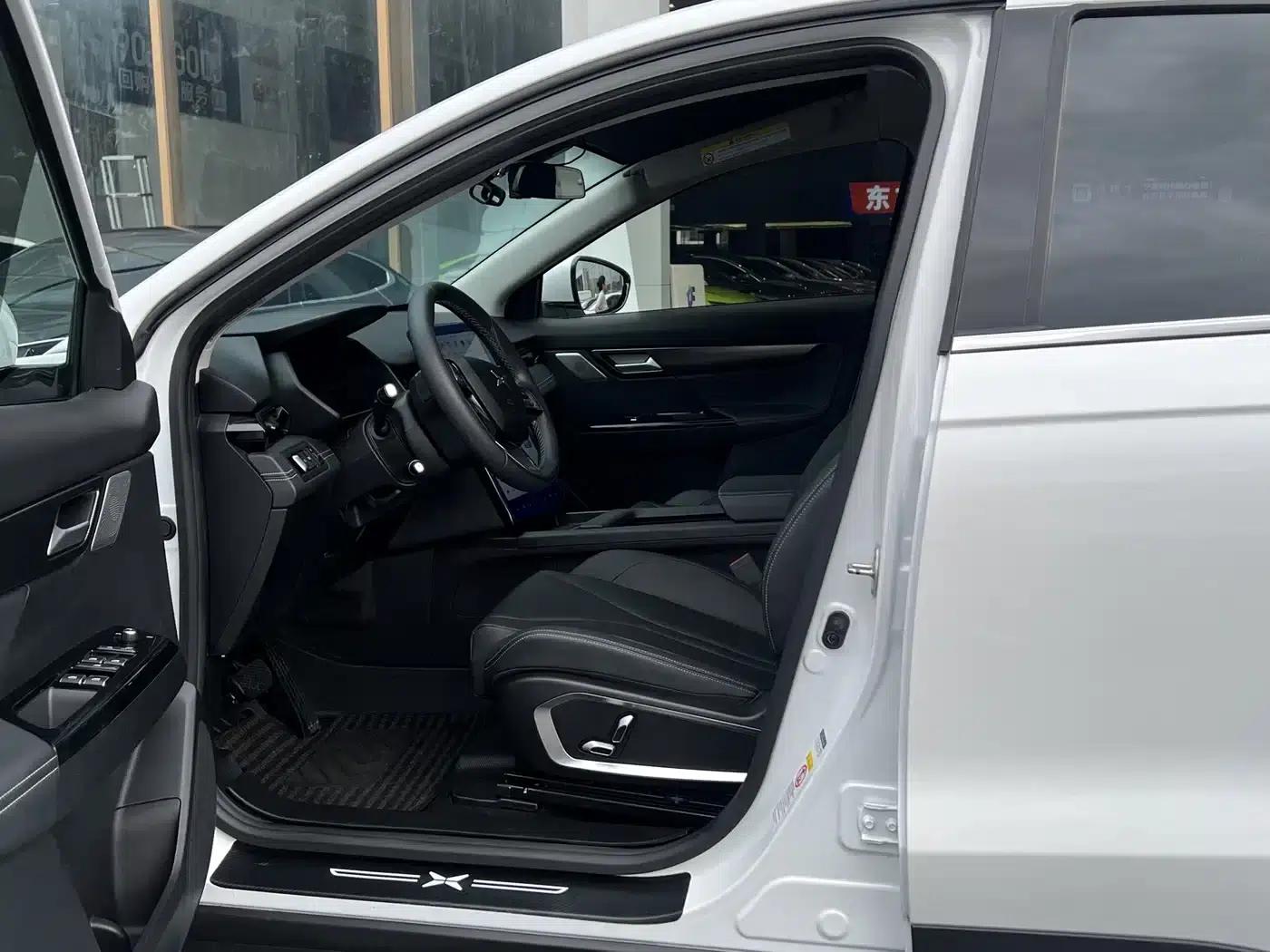 XPeng G3 2020 520 Smart Edition — миниатюра 9