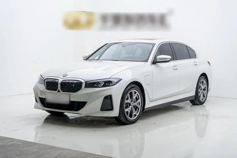 BMW i3 2022 eDrive 35 L — миниатюра 1