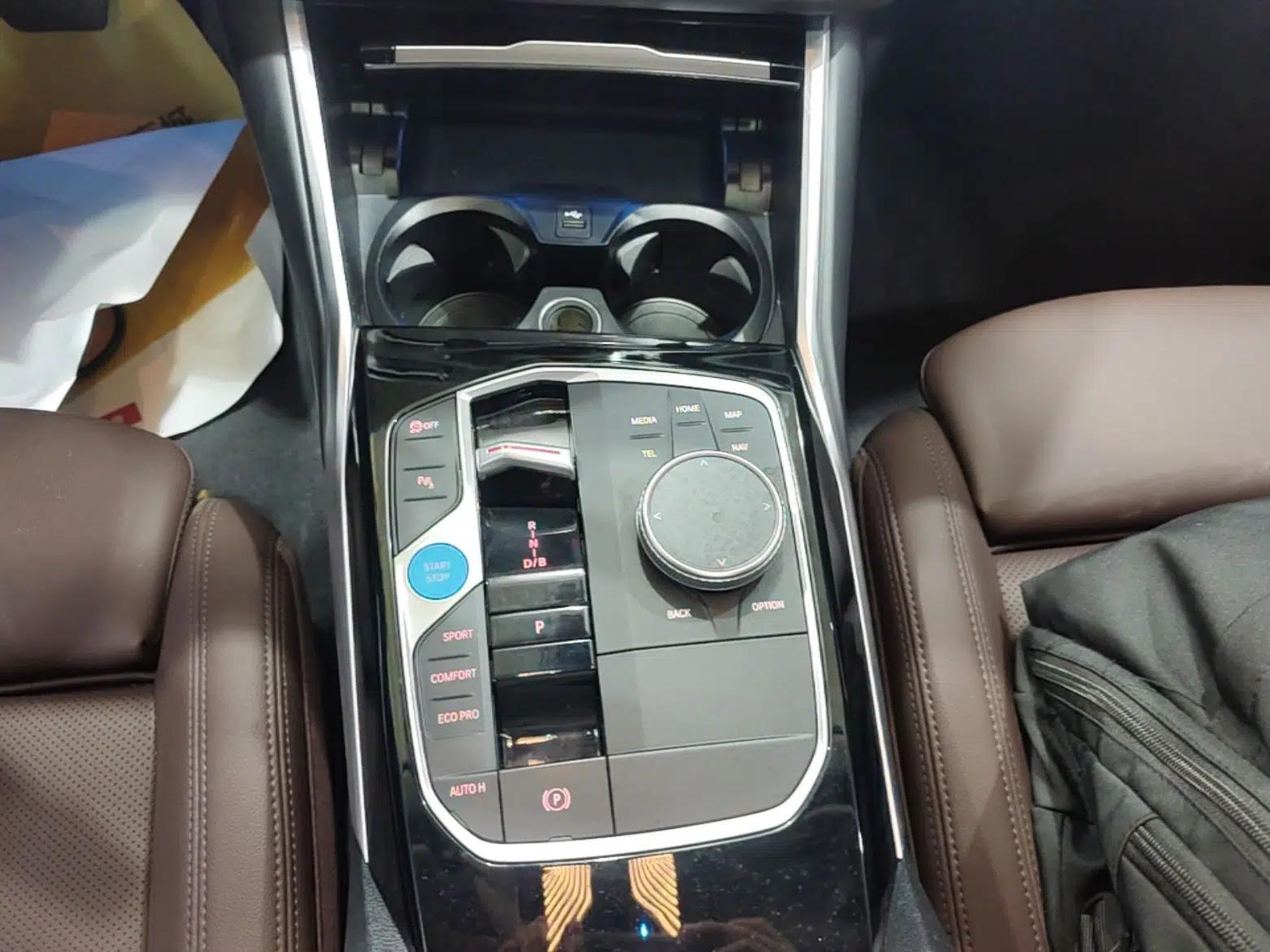 BMW i3 2022 eDrive 35 L — миниатюра 21