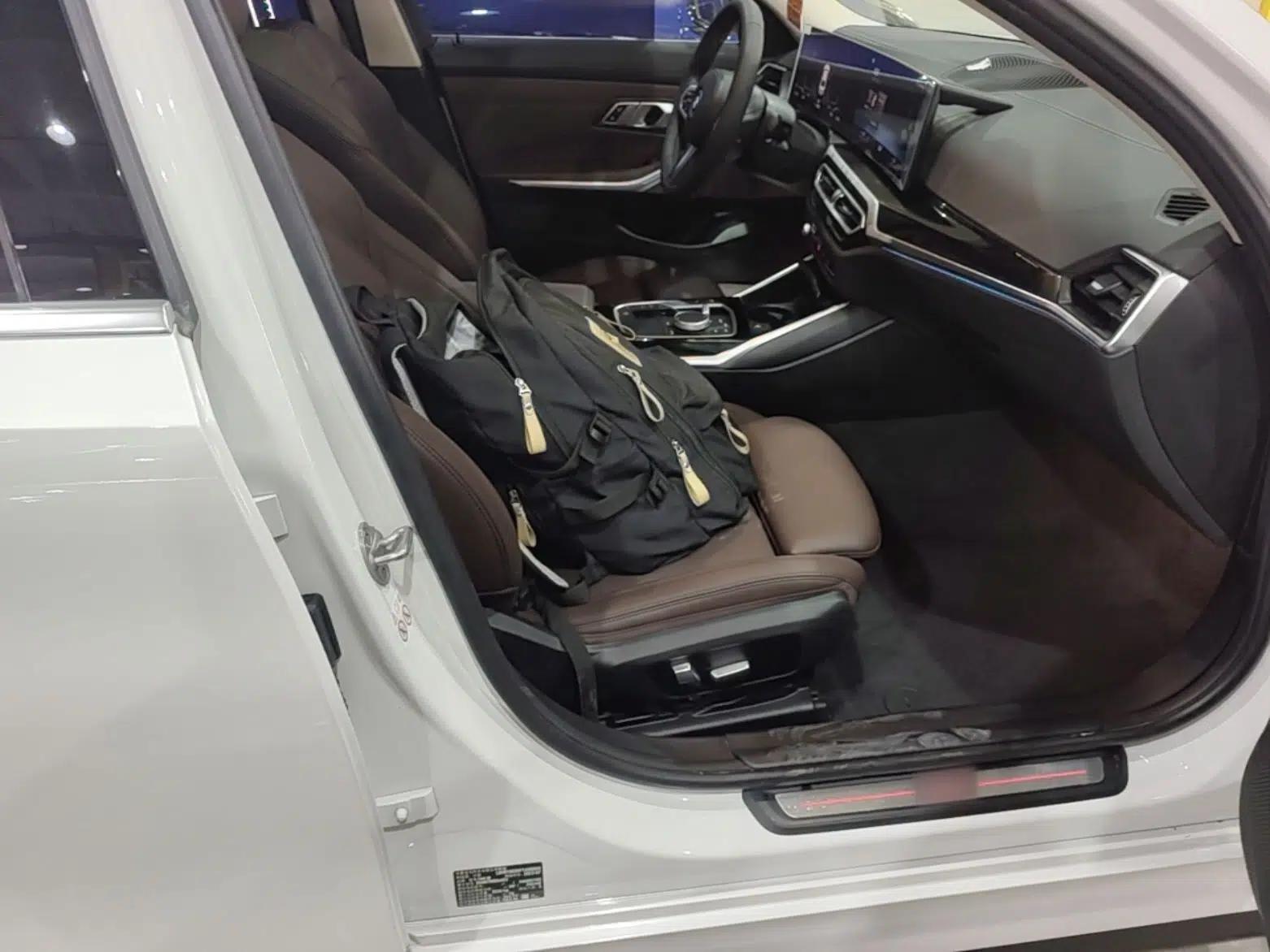 BMW i3 2022 eDrive 35 L — миниатюра 24