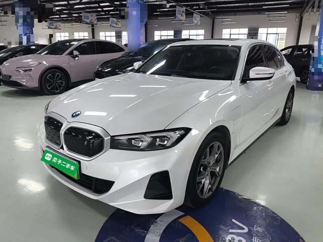 BMW i3 2024 eDrive 35 L — миниатюра 1