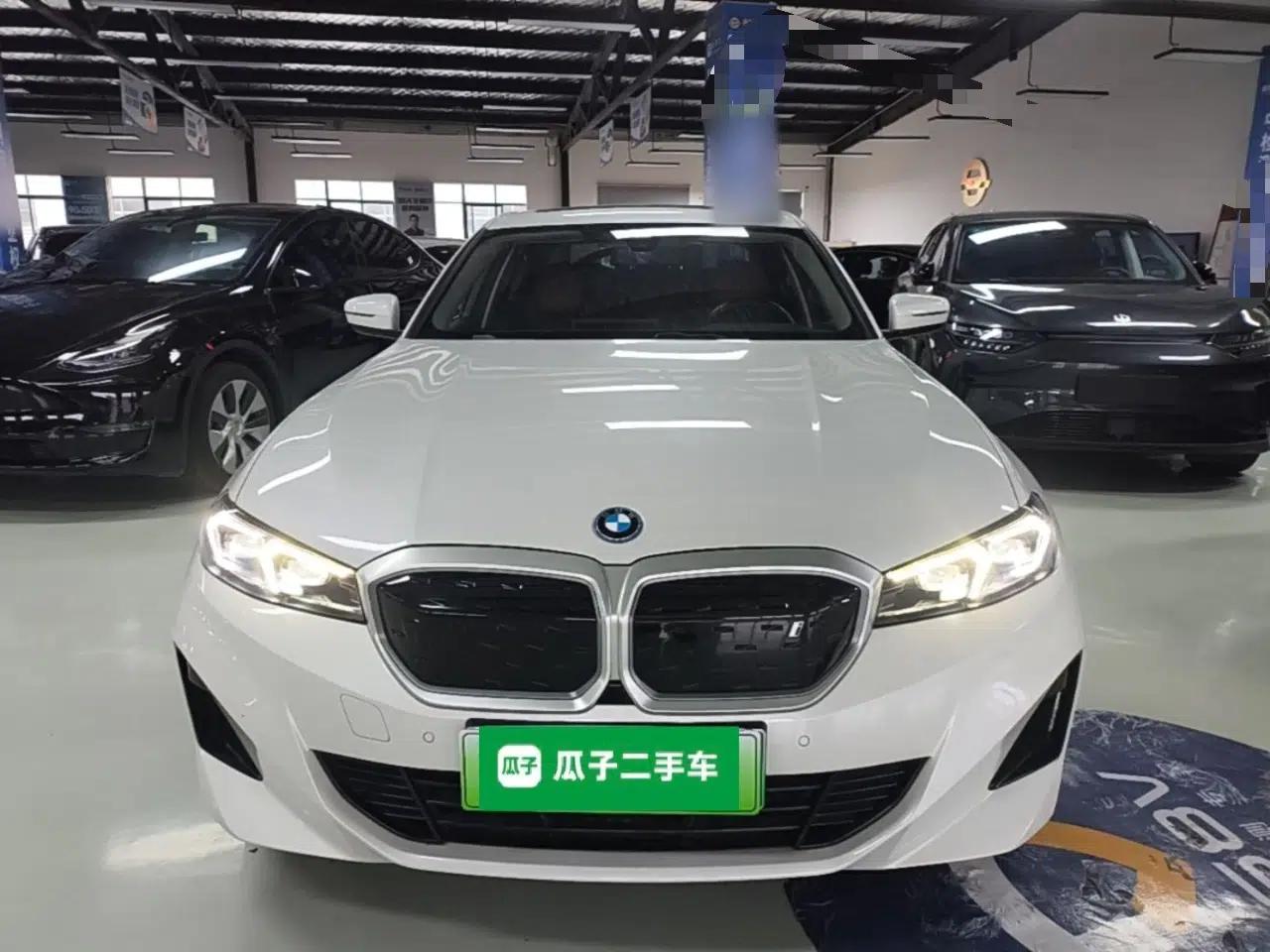 BMW i3 2024 eDrive 35 L — миниатюра 2