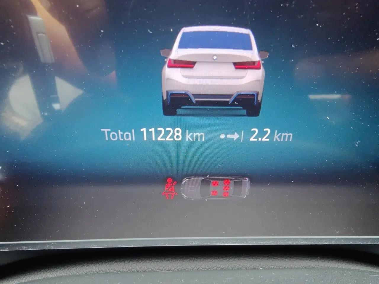 BMW i3 2024 eDrive 35 L — миниатюра 12