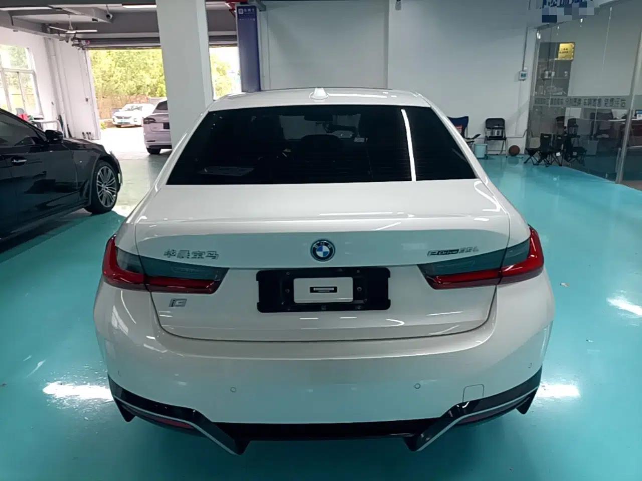 BMW i3 2022 eDrive 35 L — миниатюра 5