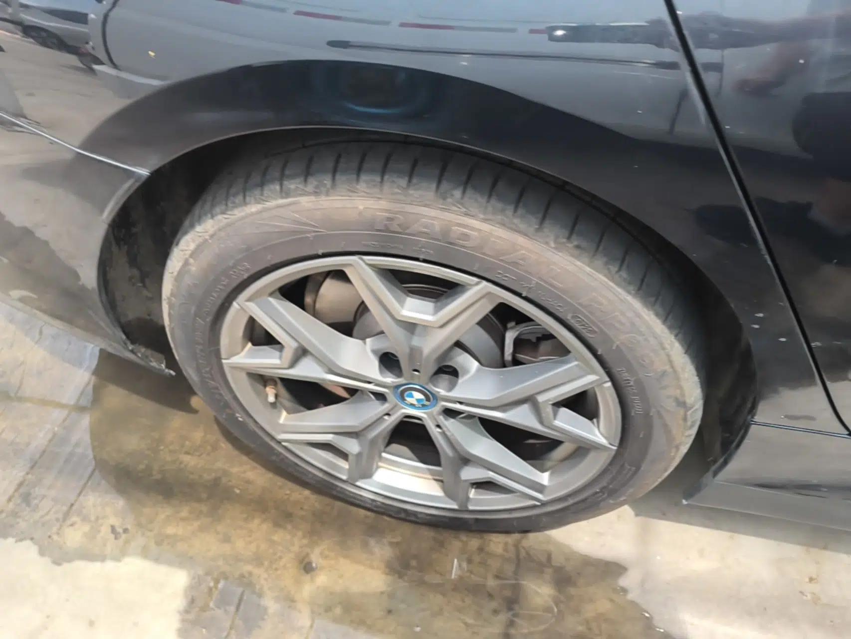 BMW i3 2022 eDrive 35 L — миниатюра 11