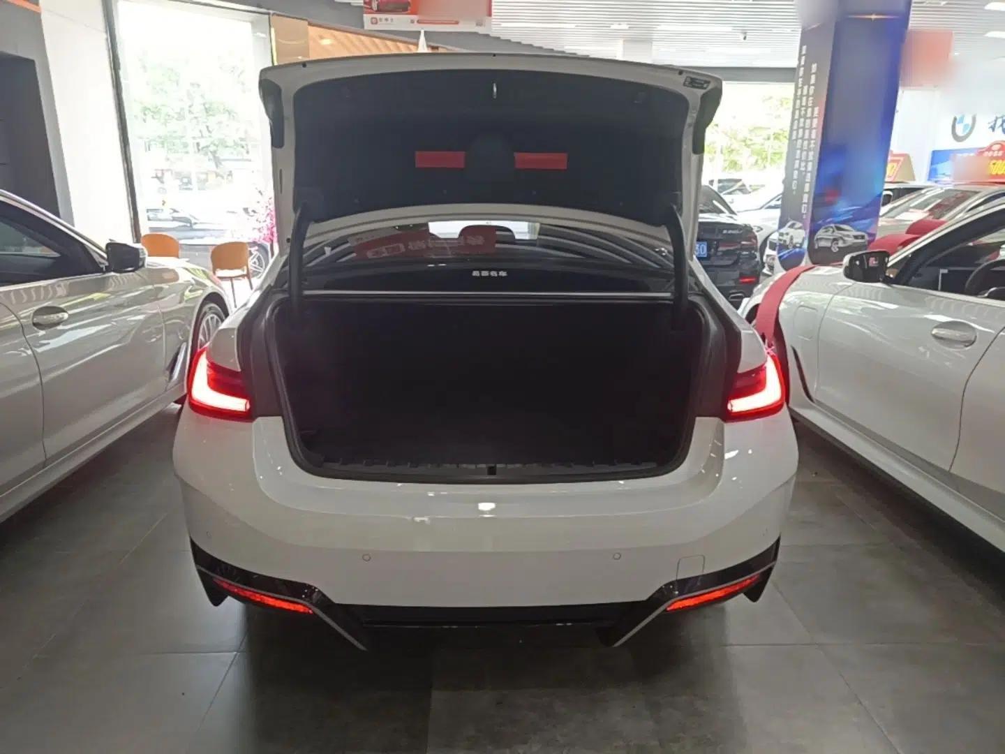 BMW i3 2022 eDrive 35 L — миниатюра 22