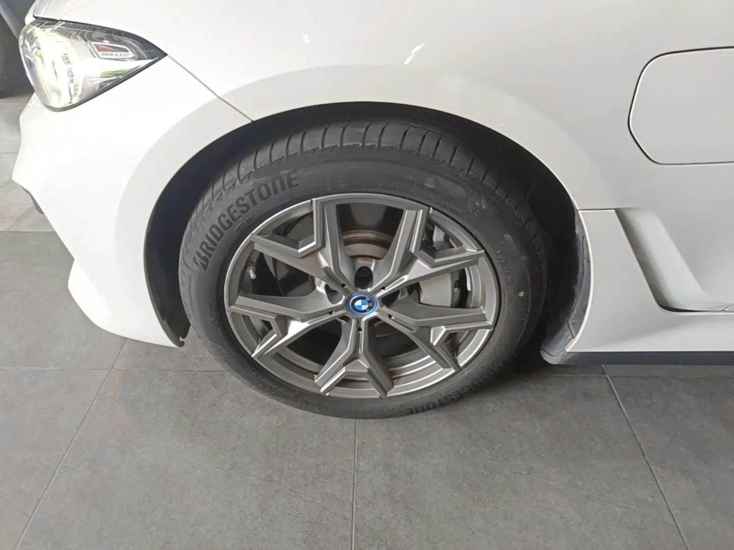 BMW i3 2022 eDrive 35 L — миниатюра 10
