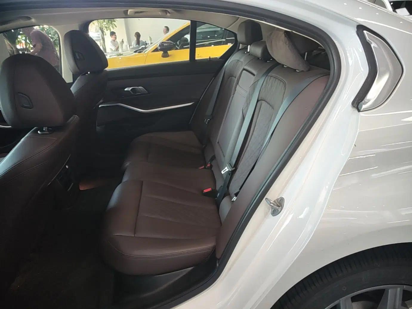 BMW i3 2022 eDrive 35 L — миниатюра 20