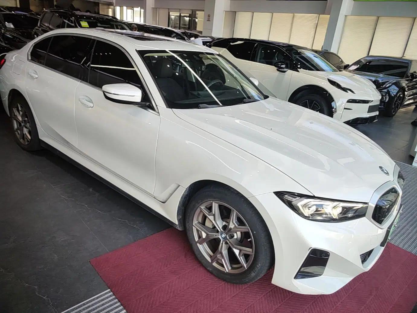 BMW i3 2022 eDrive 35 L — миниатюра 3