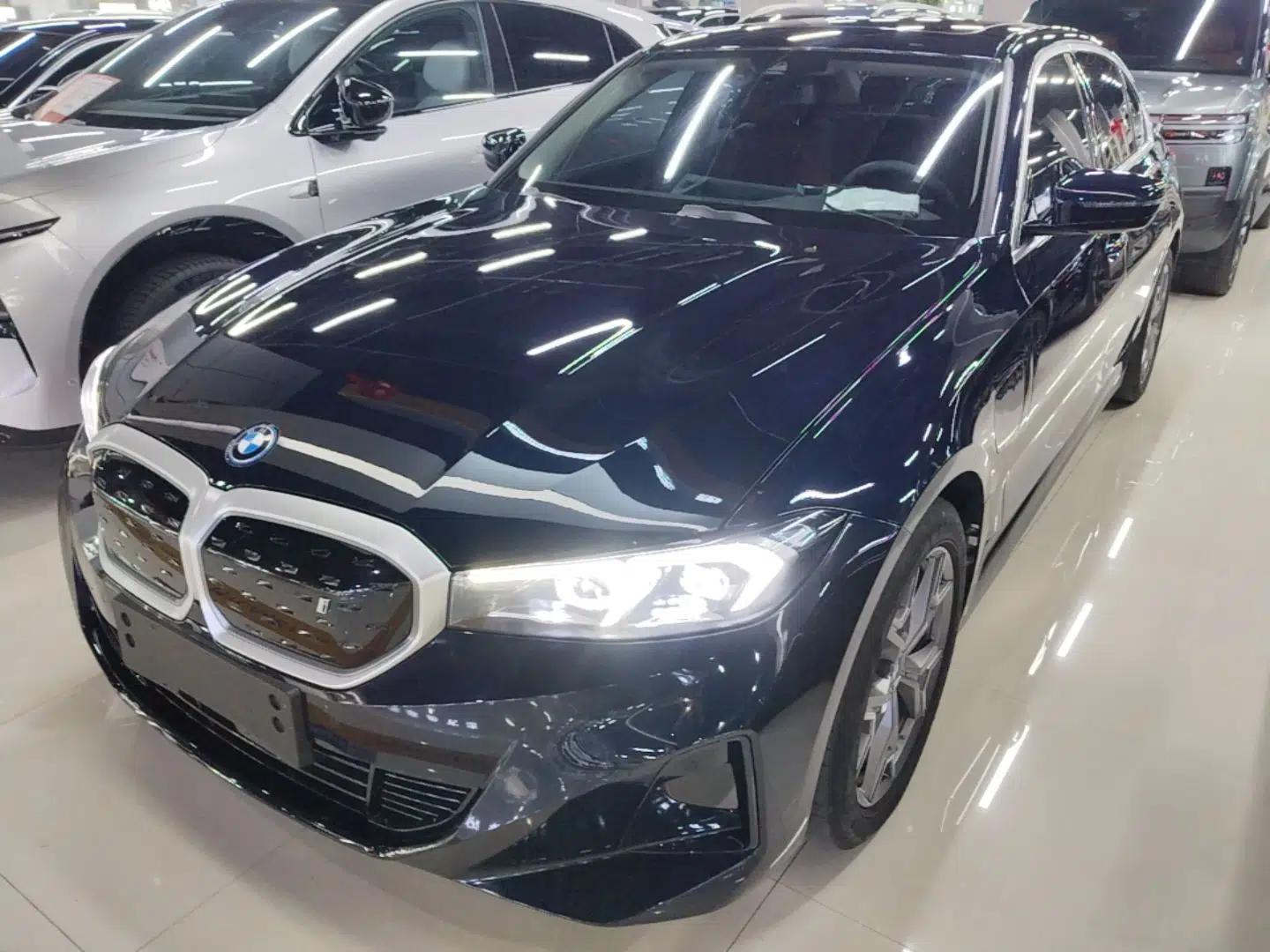 BMW i3 2022 eDrive 35 L — миниатюра 1