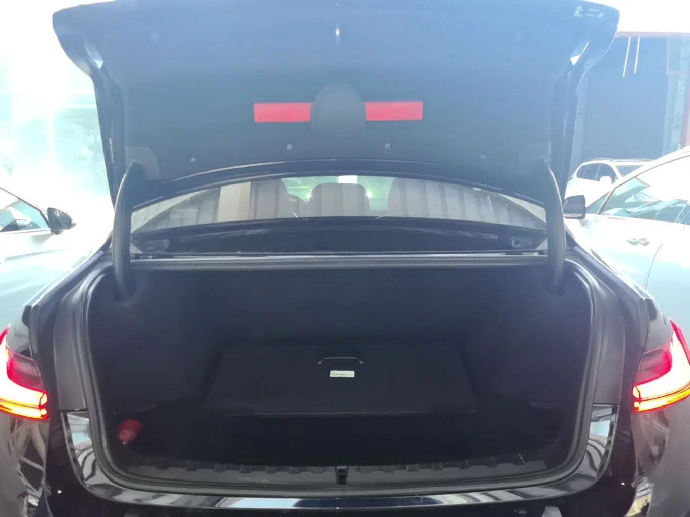 BMW i3 2022 eDrive 35 L — миниатюра 22