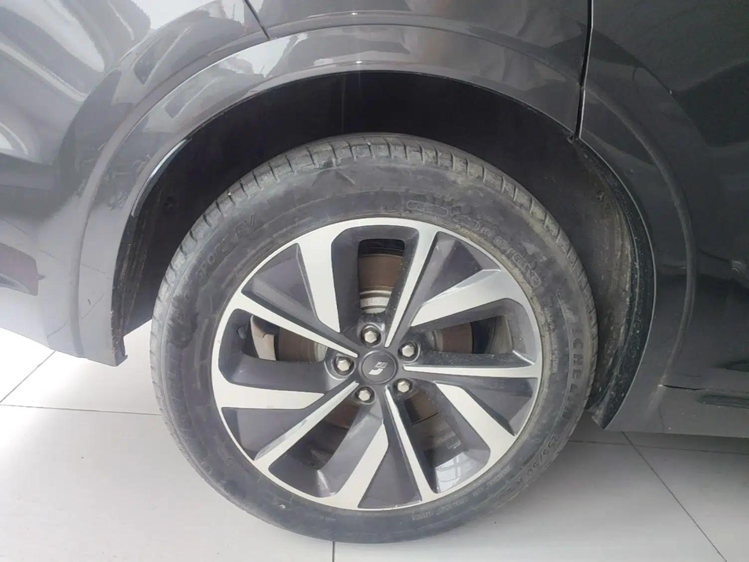 Li Auto ONE 2021 Extended-Range 6-Seater Version — миниатюра 11