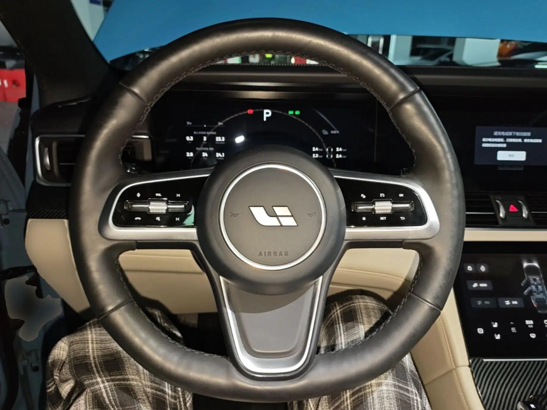 Li Auto ONE 2021 Extended-Range 6-Seater Version — миниатюра 13