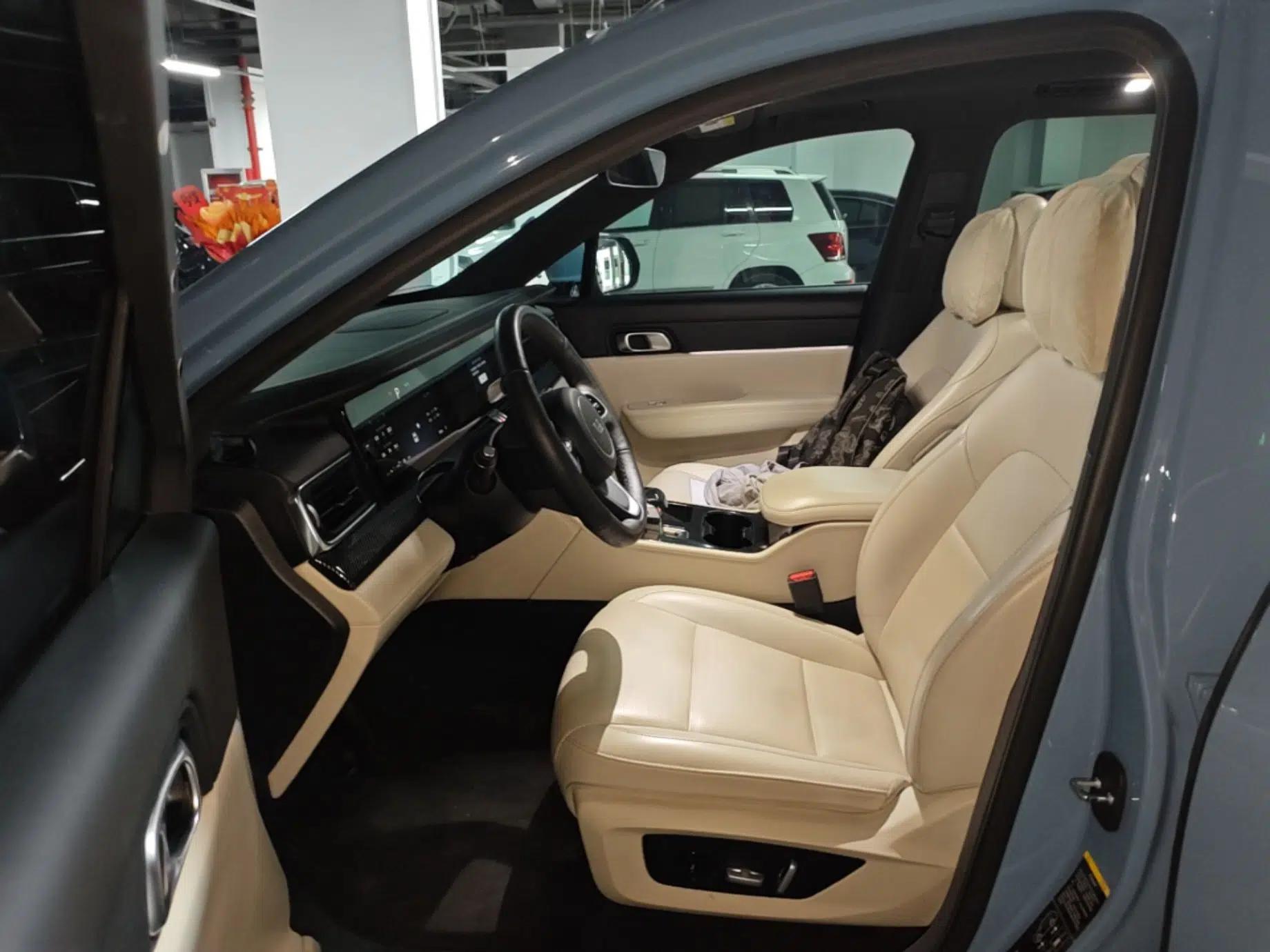 Li Auto ONE 2021 Extended-Range 6-Seater Version — миниатюра 17