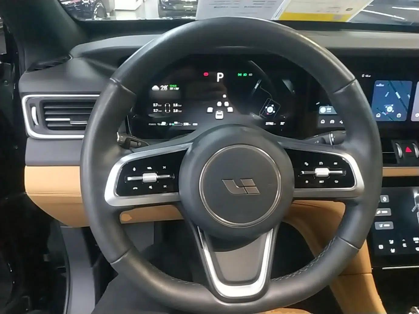 Li Auto ONE 2021 Extended-Range 6-Seater Version — миниатюра 13