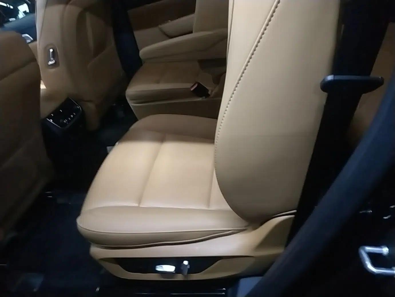 Li Auto ONE 2021 Extended-Range 6-Seater Version — миниатюра 20