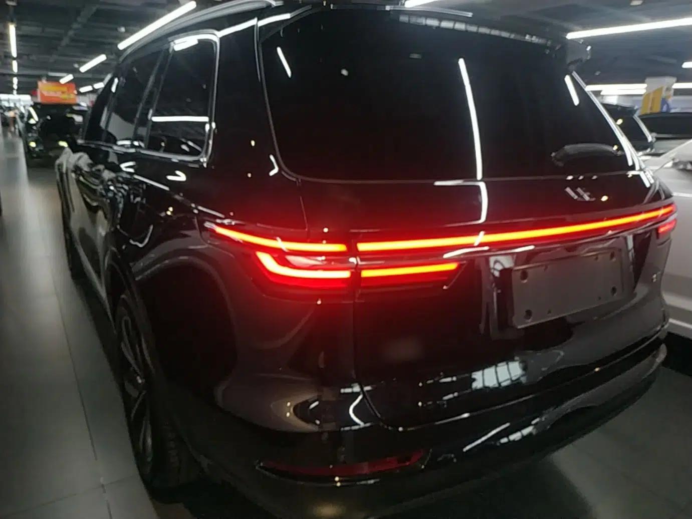 Li Auto ONE 2021 Extended-Range 6-Seater Version — миниатюра 4