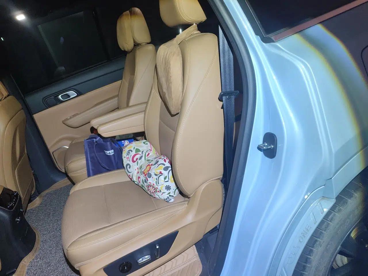 Li Auto ONE 2021 Extended-Range 6-Seater Version — миниатюра 17