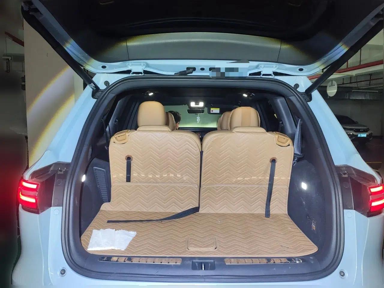 Li Auto ONE 2021 Extended-Range 6-Seater Version — миниатюра 19