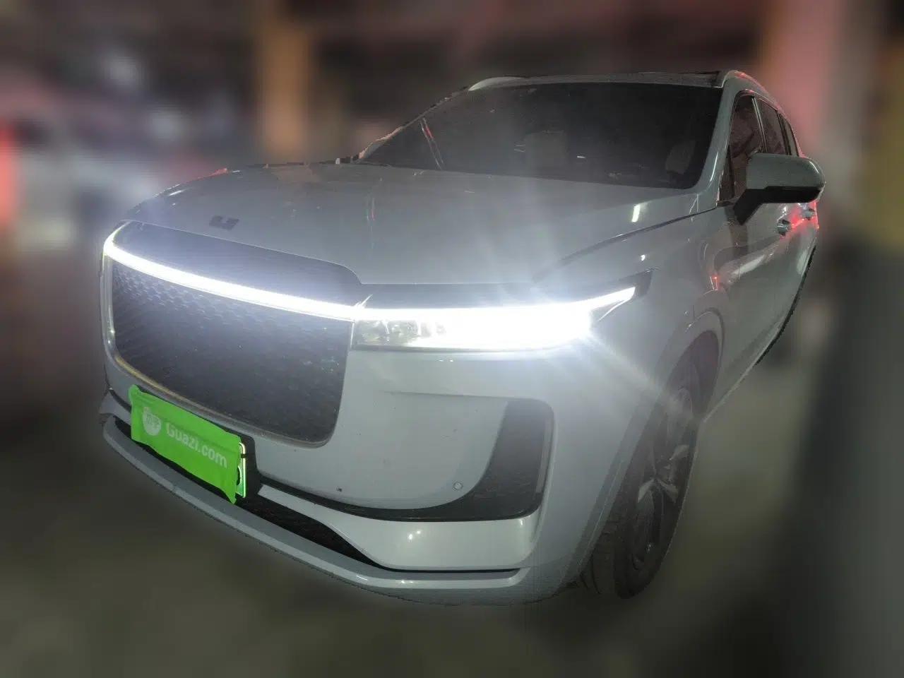 Li Auto ONE 2020 Extended-Range 6-Seater Version — миниатюра 1