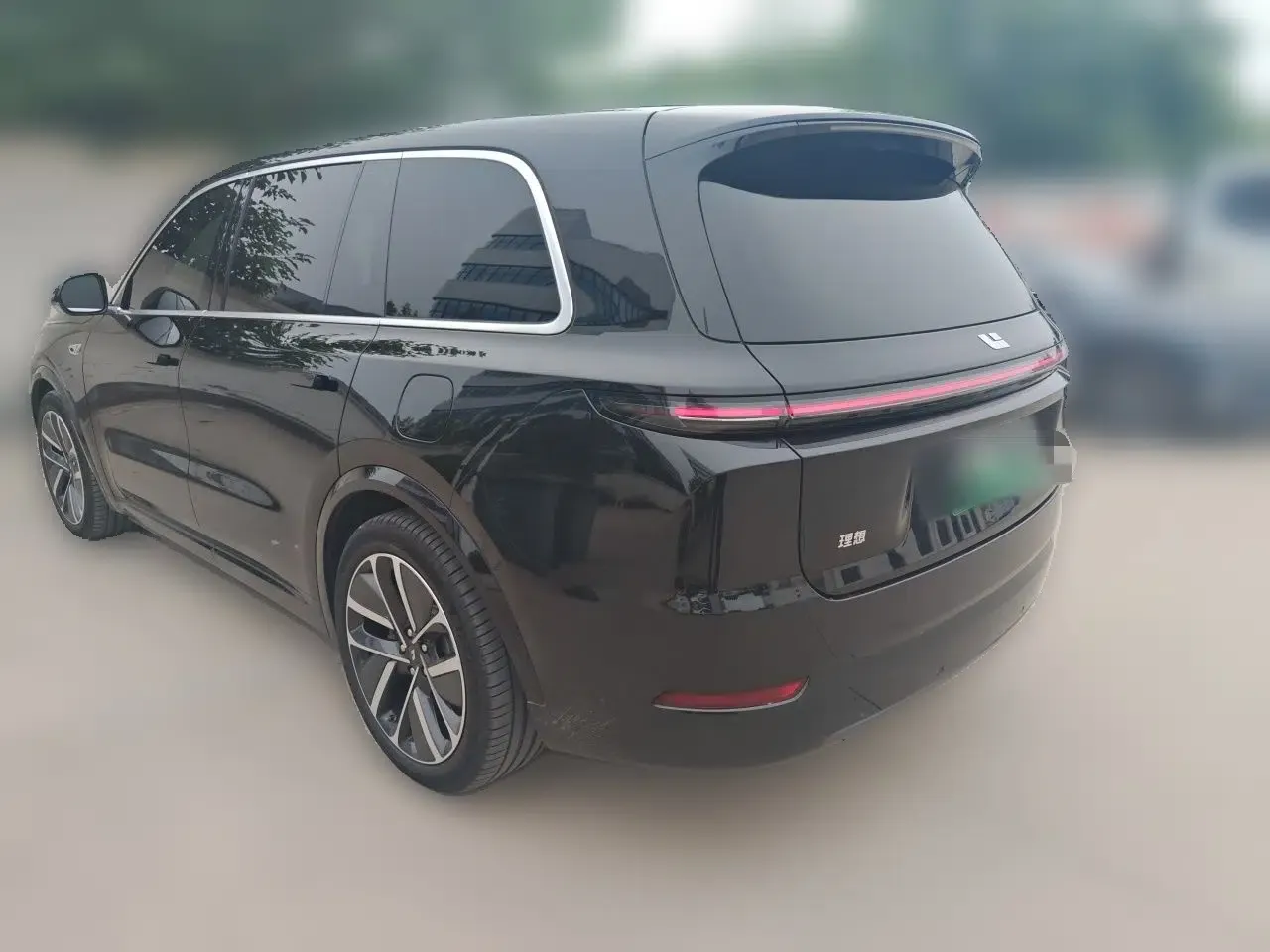 Li Auto L9 2025 Ultra Smart Refreshed Edition — миниатюра 4