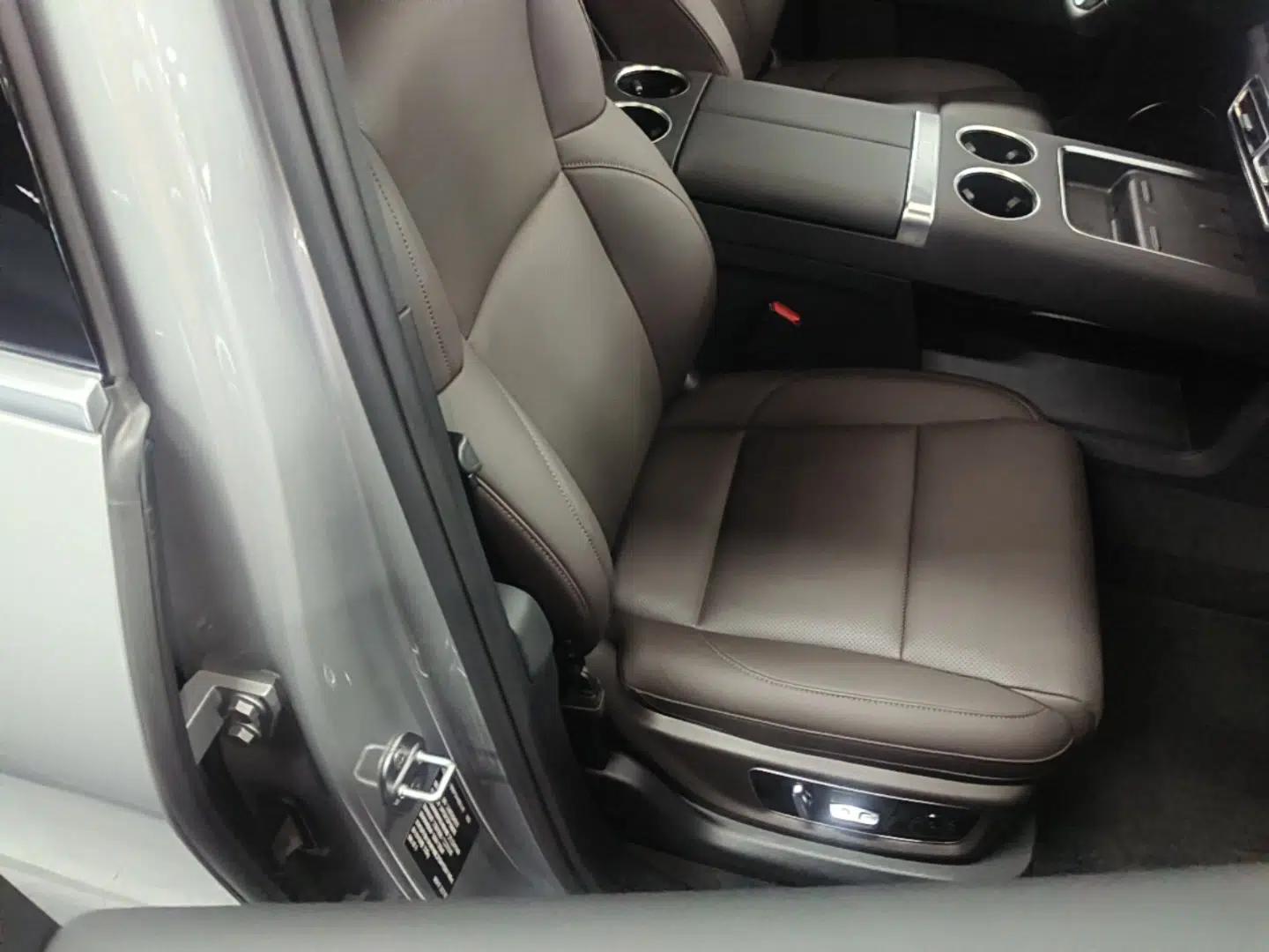 Li Auto L9 2022 Max model — миниатюра 19
