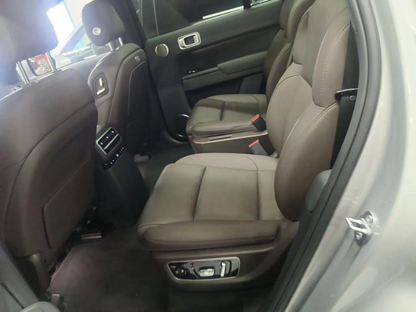 Li Auto L9 2022 Max model — миниатюра 20