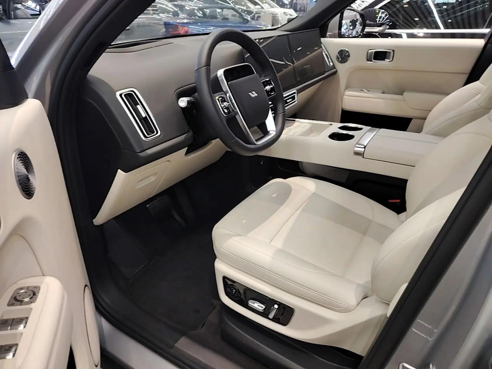 Li Auto L9 2025 Ultra Smart Refreshed Edition — миниатюра 17