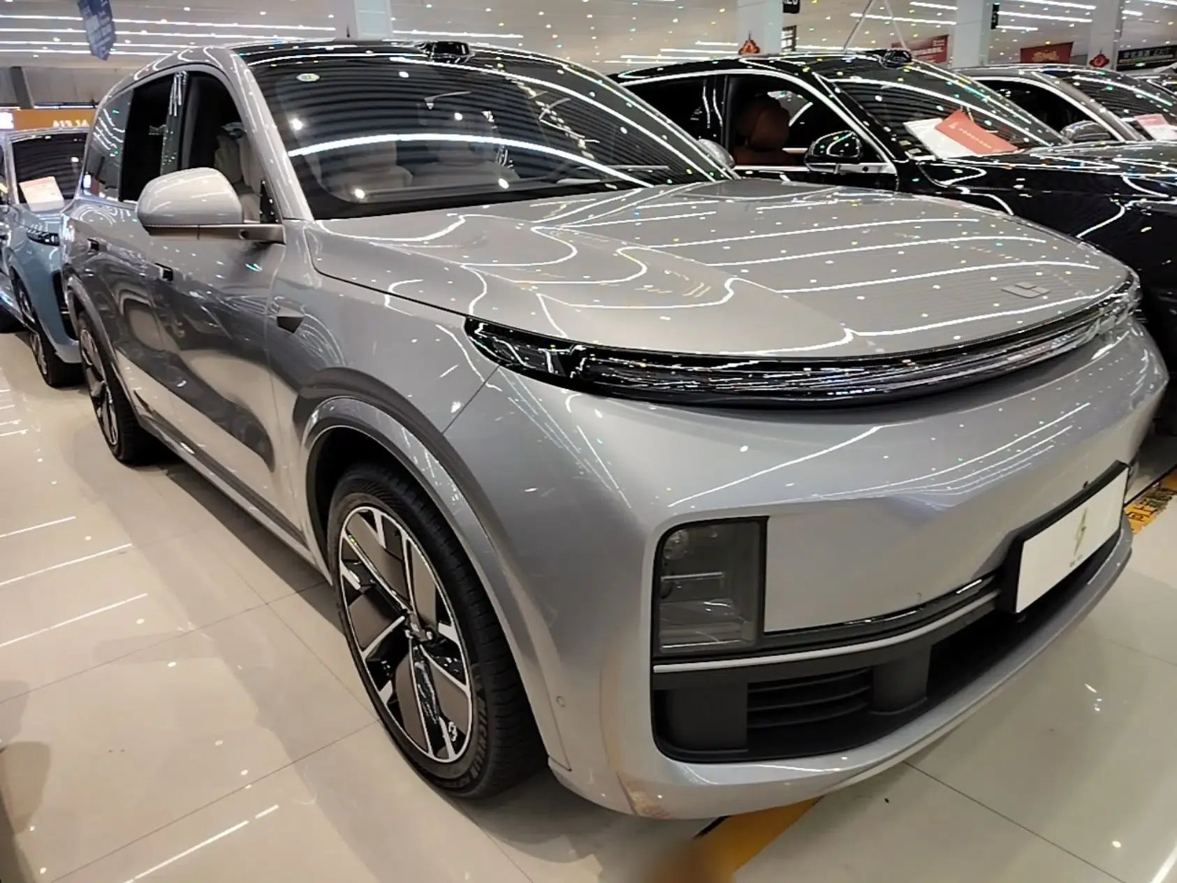 Li Auto L9 2025 Ultra Smart Refreshed Edition — миниатюра 3