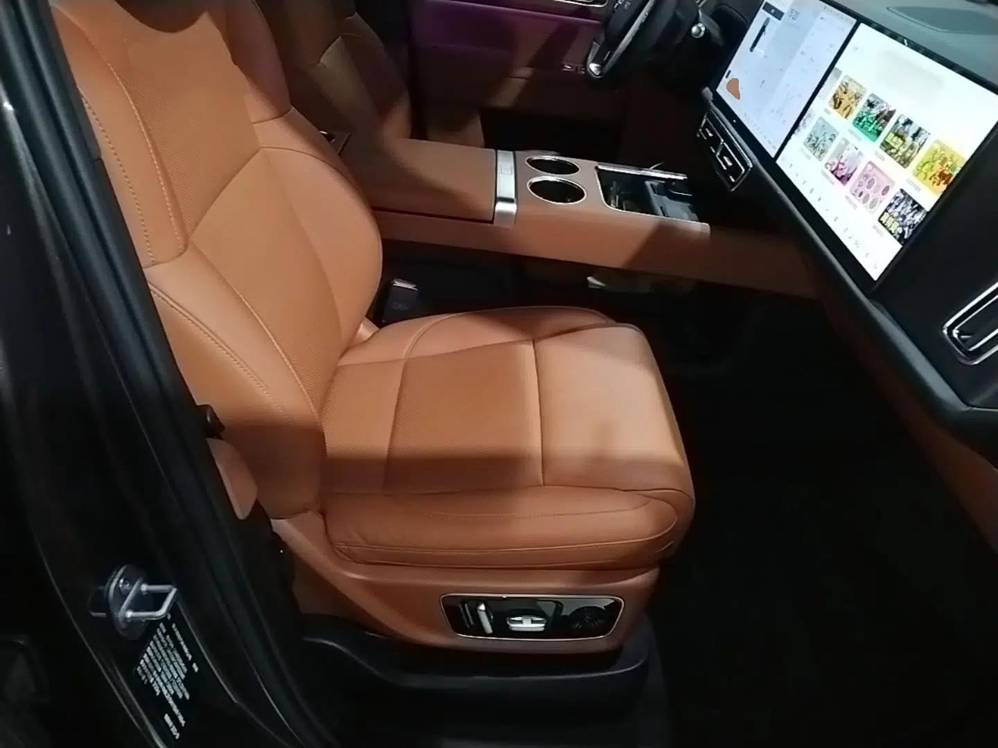 Li Auto L9 2022 Max model — миниатюра 19