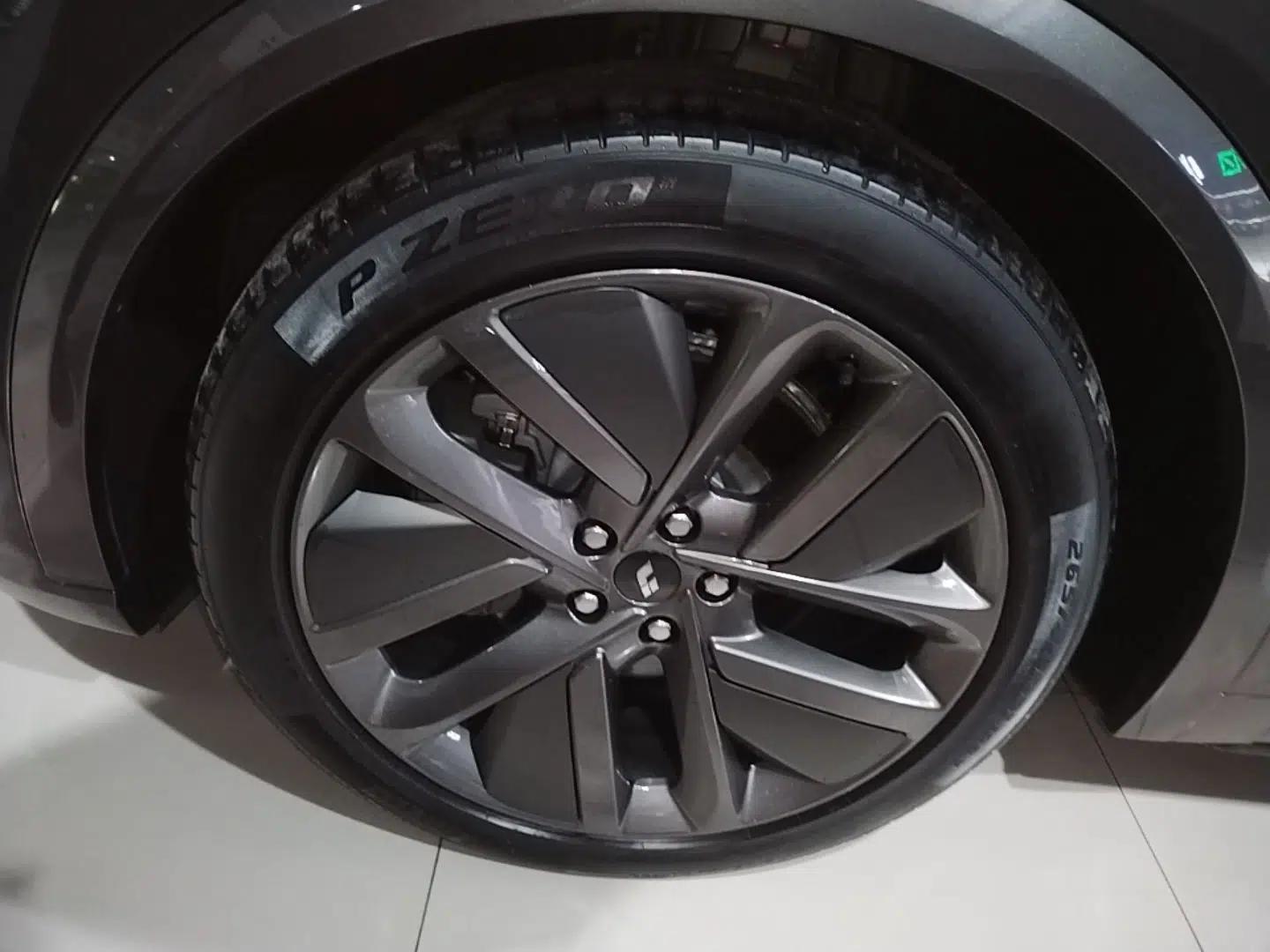 Li Auto L9 2022 Max model — миниатюра 10