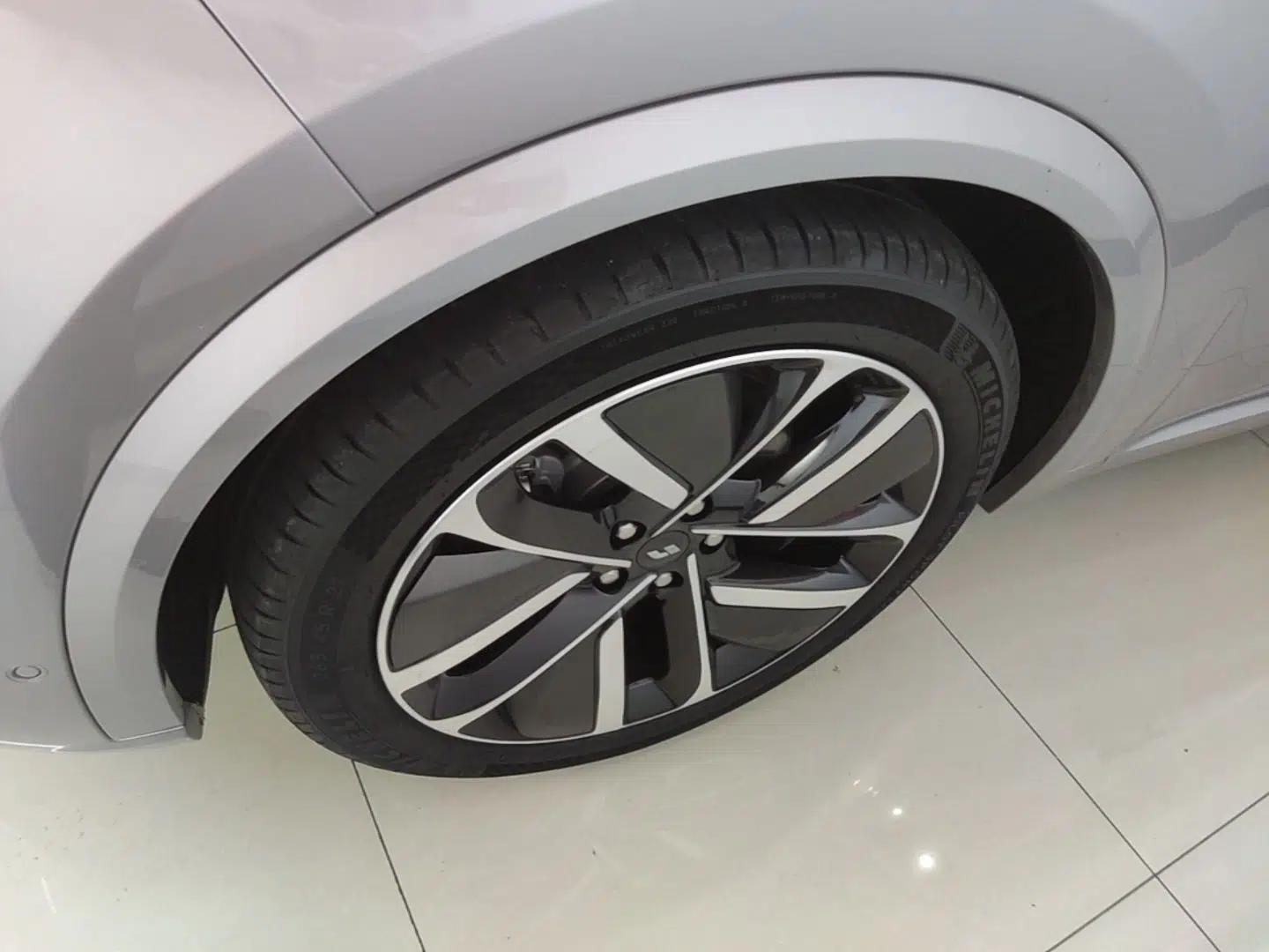 Li Auto L9 2022 Max model — миниатюра 10
