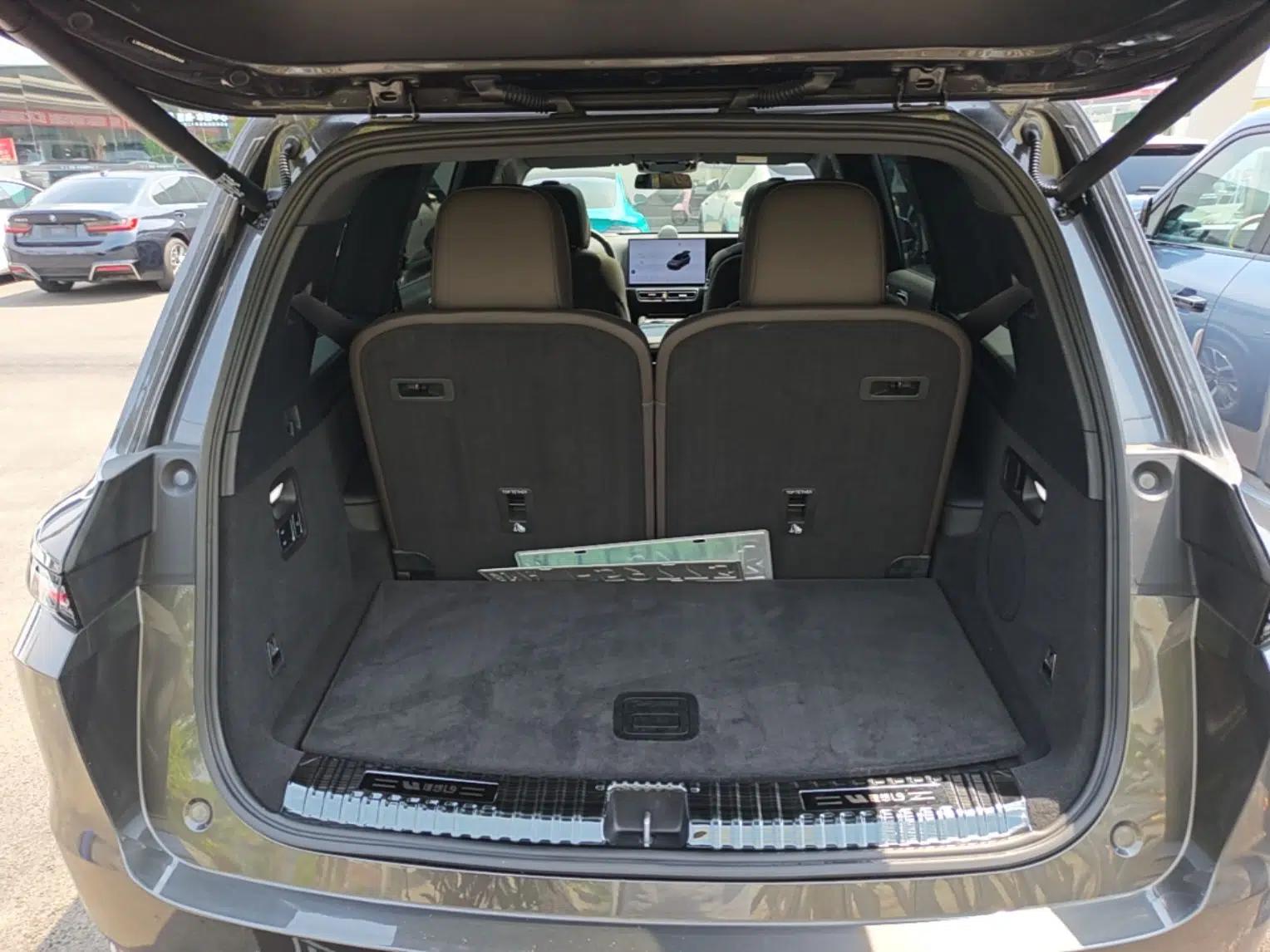 Li Auto L9 2022 Max model — миниатюра 27
