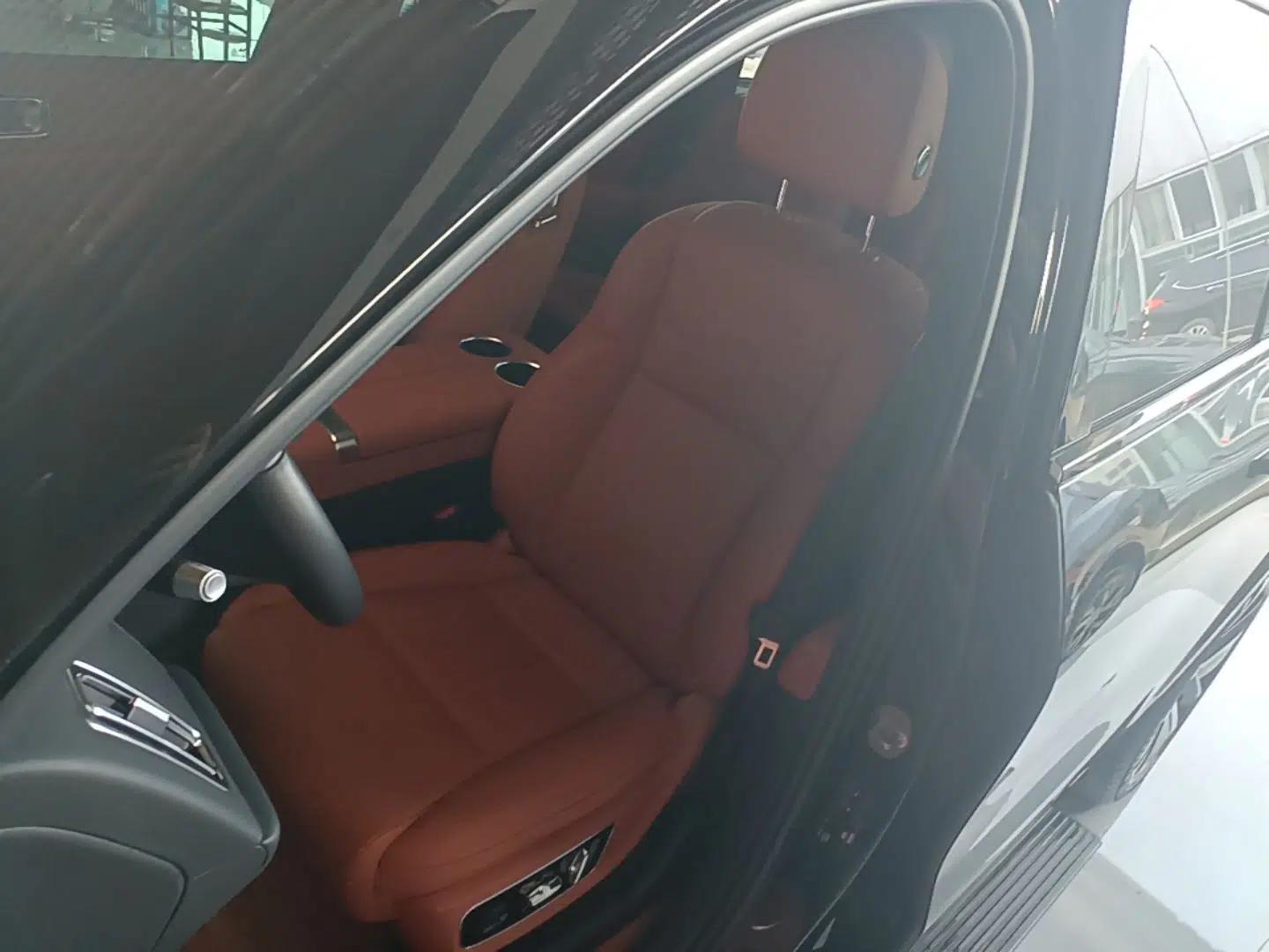 Li Auto L9 2024 Ultra Model — миниатюра 22