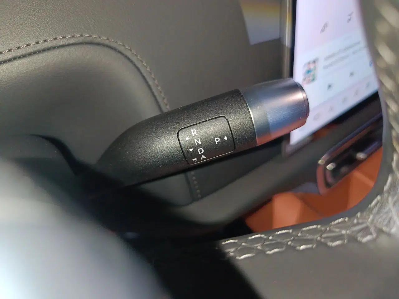 Li Auto L9 2022 Max model — миниатюра 14