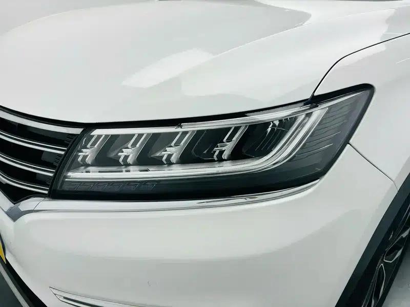 Roewe RX5 2018 20T Two-Wheel Drive Automatic Internet Smart Supreme Edition — миниатюра 12