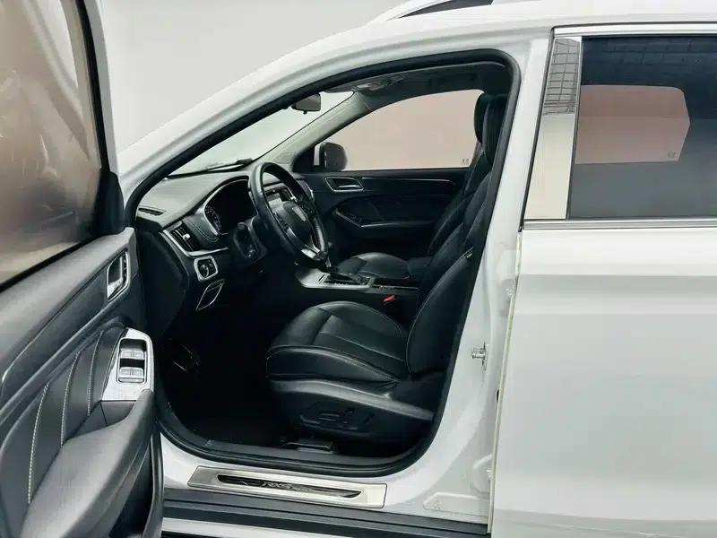 Roewe RX5 2018 20T Two-Wheel Drive Automatic Internet Smart Supreme Edition — миниатюра 17