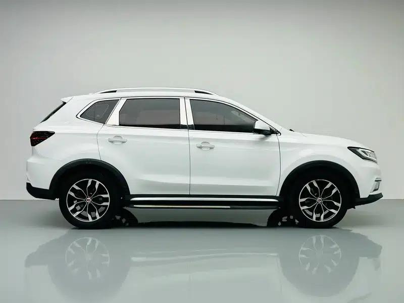 Roewe RX5 2018 20T Two-Wheel Drive Automatic Internet Smart Supreme Edition — миниатюра 8