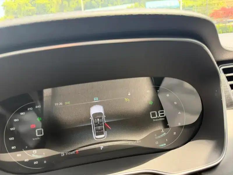 Roewe RX5 2025 PLUS 330TGI Automatic Trendsetting Smart Edition — миниатюра 11