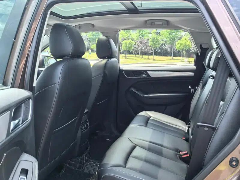 Roewe RX5 2016 20T Two-Wheel Drive Automatic Internet Smart Edition — миниатюра 13