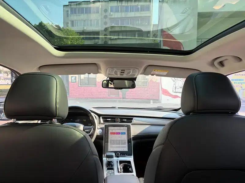 Roewe RX5 2021 PLUS 330TGI Automatic National Trend Smart Supreme Edition — миниатюра 11