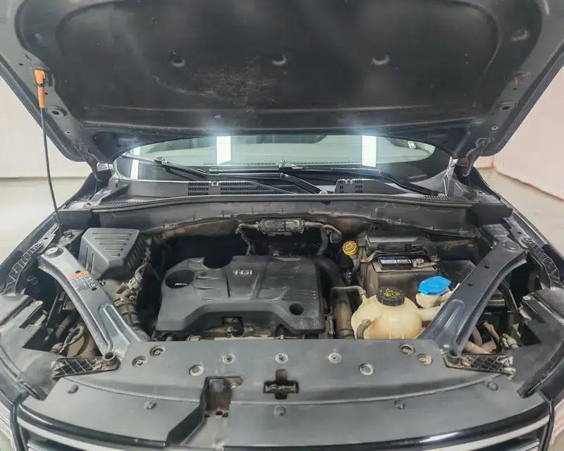 Roewe RX5 2016 20T Two-Wheel Drive Automatic Internet Smart Edition — миниатюра 10