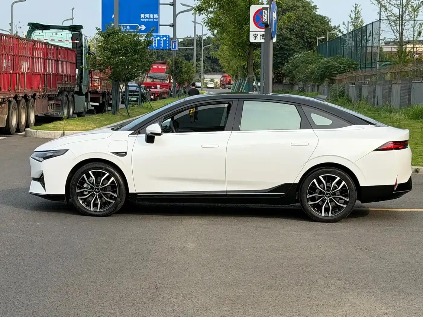 XPeng P5 2021 Model 460G+ — миниатюра 8