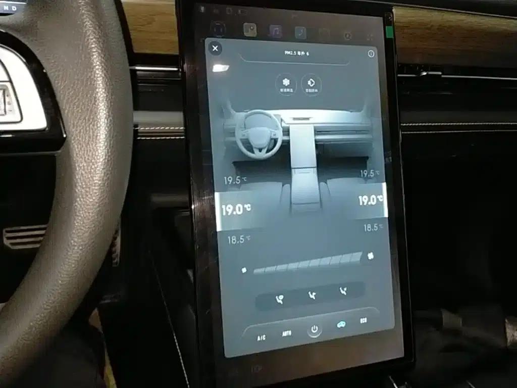 XPeng P5 2023 Smart Edition — миниатюра 13