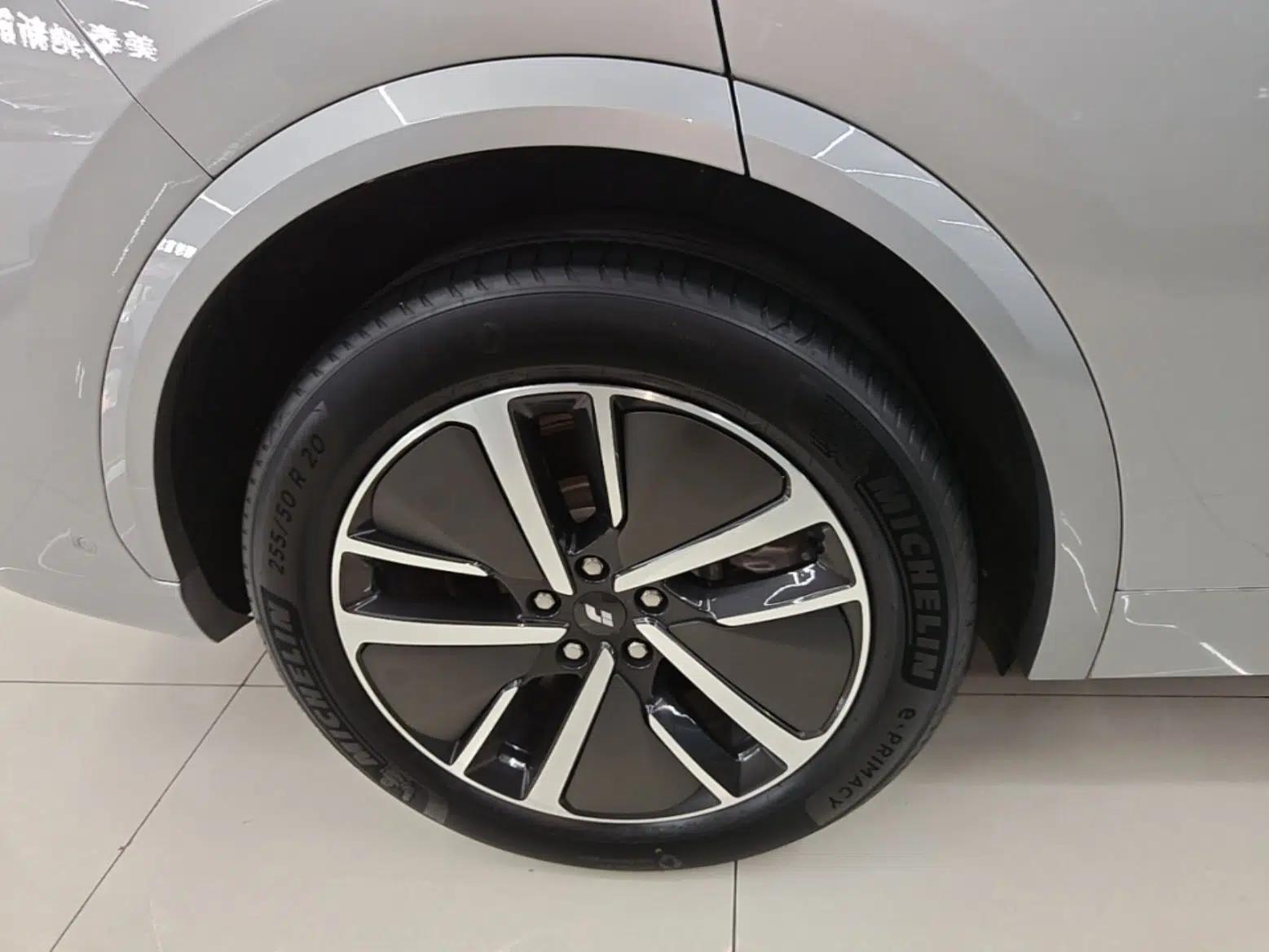 Li Auto L7 2024 Pro Model — миниатюра 11