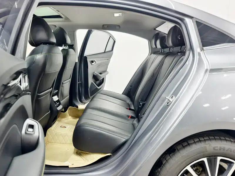 Roewe i5 2021 1.5L CVT Star Edition — миниатюра 14