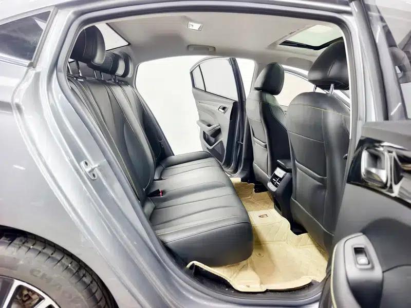 Roewe i5 2021 1.5L CVT Star Edition — миниатюра 15