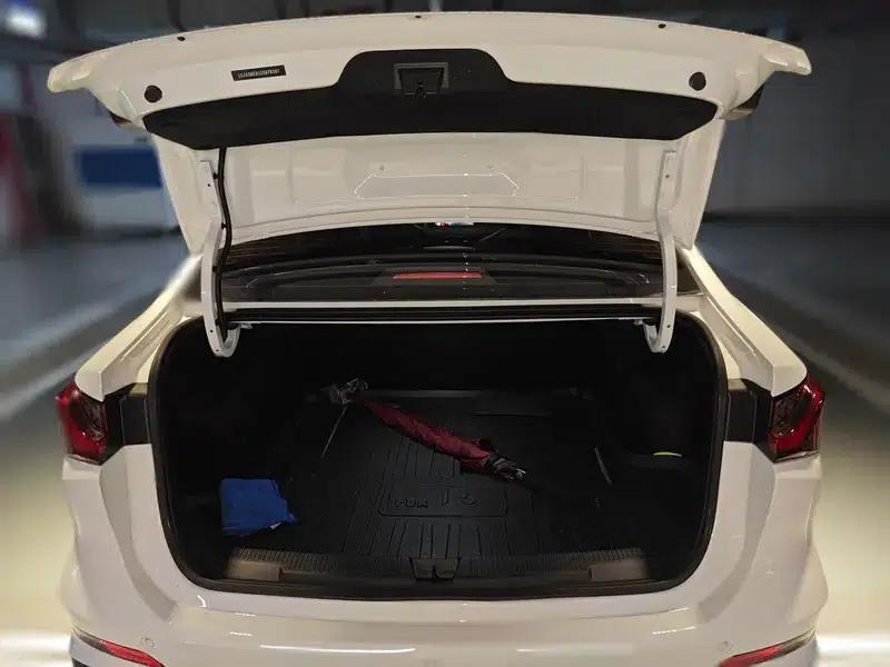 Roewe i5 2024 1.5L CVT Premium Edition — миниатюра 21