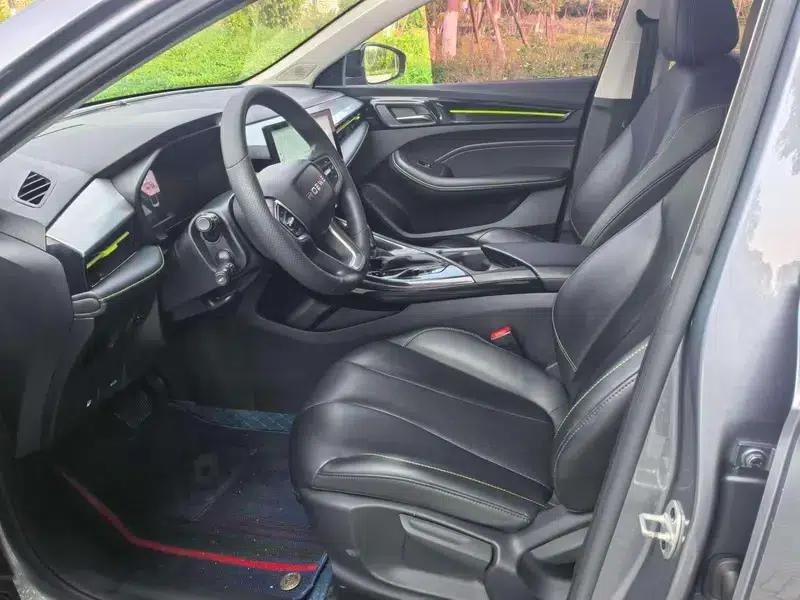 Roewe i5 2021 1.5L CVT Platinum Edition — миниатюра 16